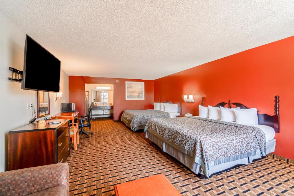 2 King Beds with Sofa Bed Non - Smoking interior